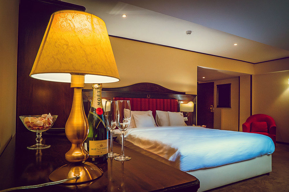 Perla Hotel 斯兰默多瓦 外观 照片